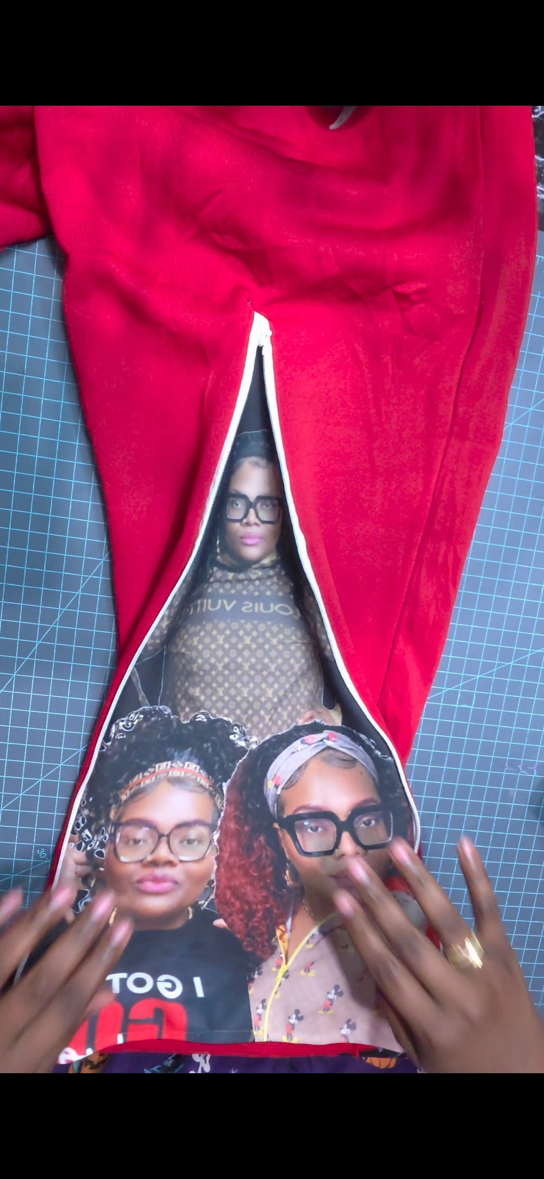 ZIPPER CLASS